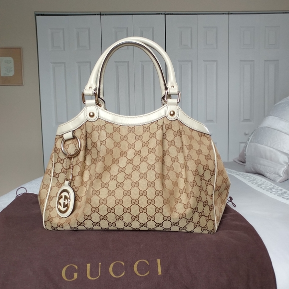 Gucci Handbags - Gucci Sukey satchel with dustbag